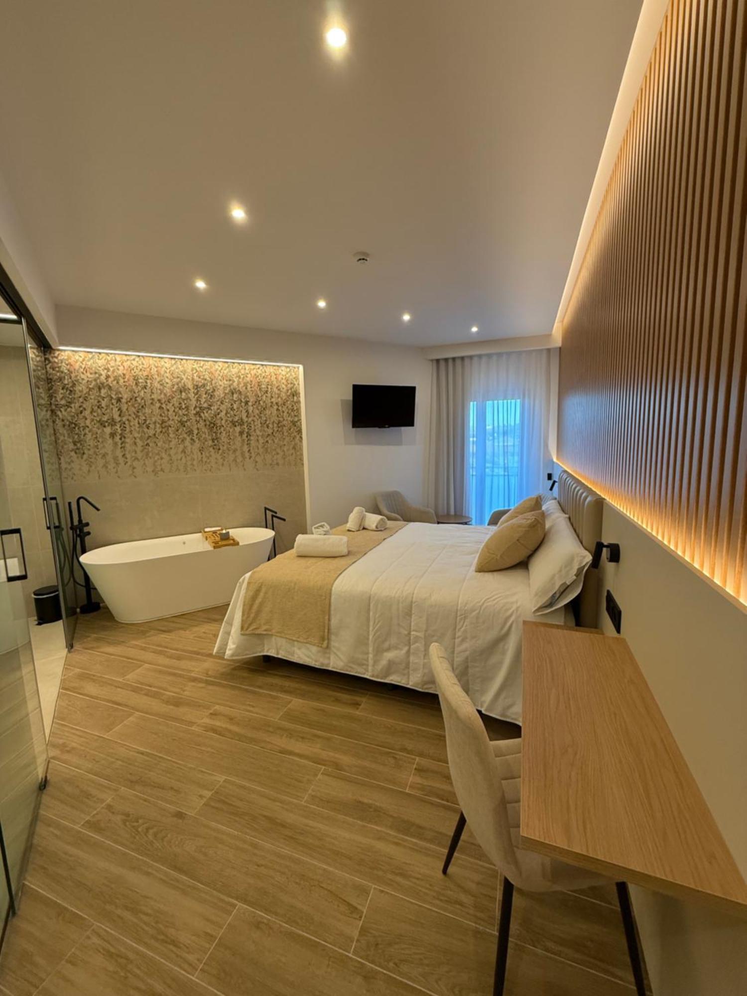 Hotel Siskets Torrente de Cinca ภายนอก รูปภาพ