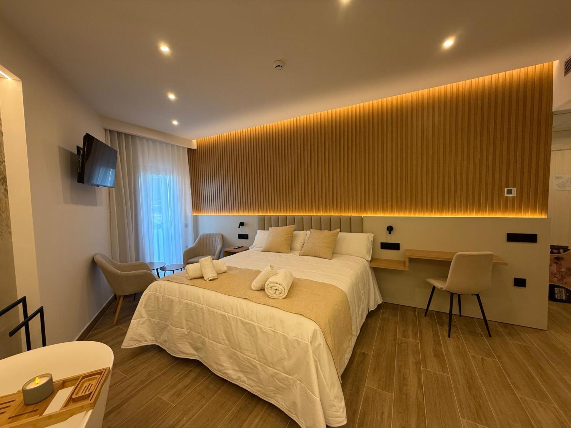 Hotel Siskets Torrente de Cinca ภายนอก รูปภาพ